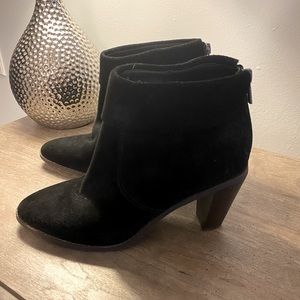 Cute lucky brand boots. Worn one time.